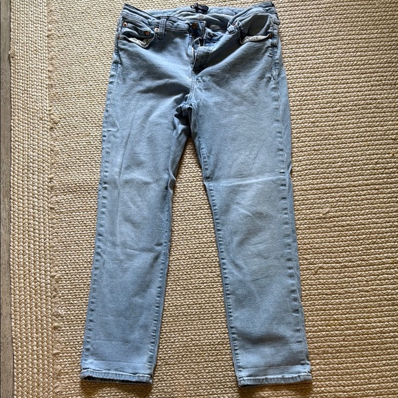 GAP Classic Straight Light Blue Women's Jeans - Picture 1 of 3